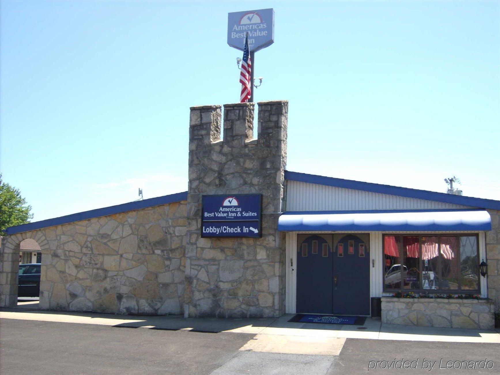 Dover Inn And Suites Exterior foto